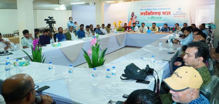 গণমাধ্যমে গঠনমূলক সমালোচনা শিবিরের অগ্রযাত্রাকে গতিশীল করবে